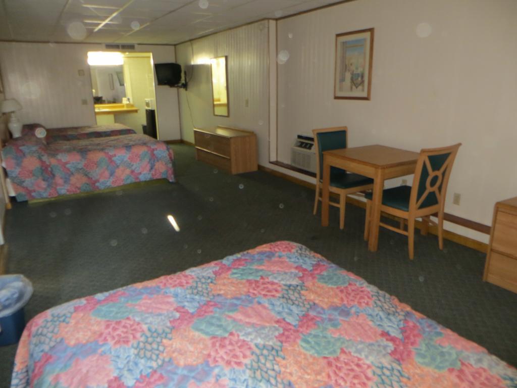 Pine Crest Motor Lodge Holly Springs Habitación foto